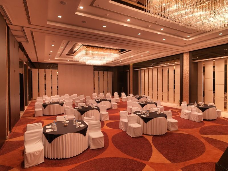 Royal Orchid Central Jaipur, Bani Park Bagian luar foto