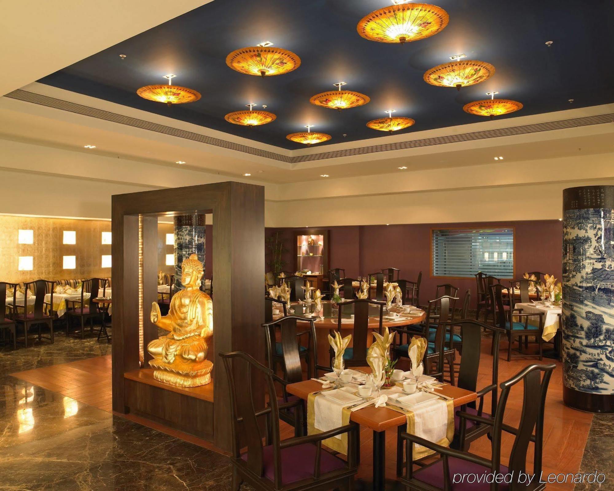 Royal Orchid Central Jaipur, Bani Park Restoran foto